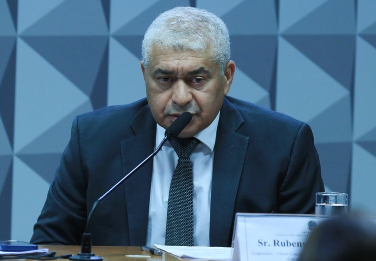 Brasília - 22/09/2025 -A CPMI do INSS durante depoimento do empresário, Rubens Oliveira Costa, apontado como sócio de Antônio Carlos Camilo Antunes, conhecido como 