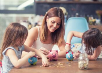 Conheça 5 dicas para dar educação financeira aos seus filhos
