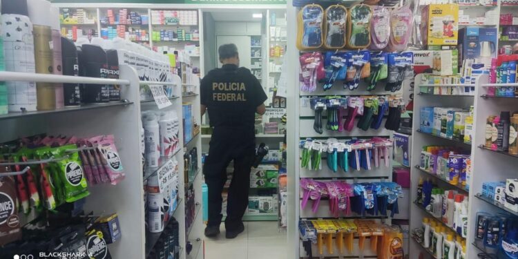 Operação da PF em Guarapari mira “vampiros” do programa Farmácia Popular