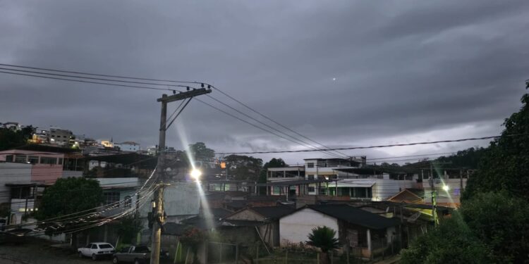 Alerta de temporal com alto risco para o Noroeste Alerta de temporal com alto risco para o Noroeste