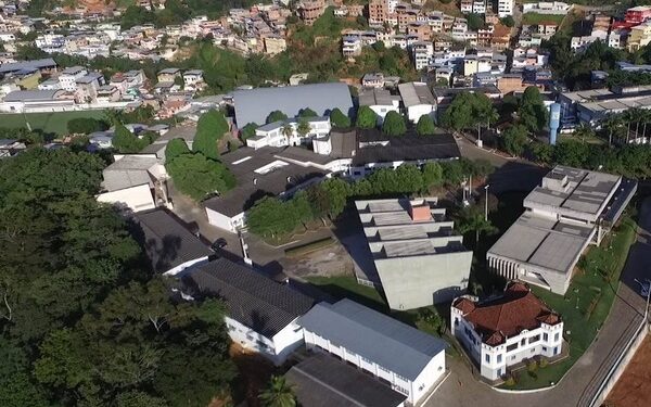 Alegre vai ganhar curso de Medicina da Ufes em 2026, anuncia senador Alegre vai ganhar curso de Medicina da Ufes em 2026, anuncia senador