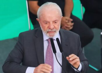 Lula fala em quebrar a espinha dorsal do tráfico de drogas