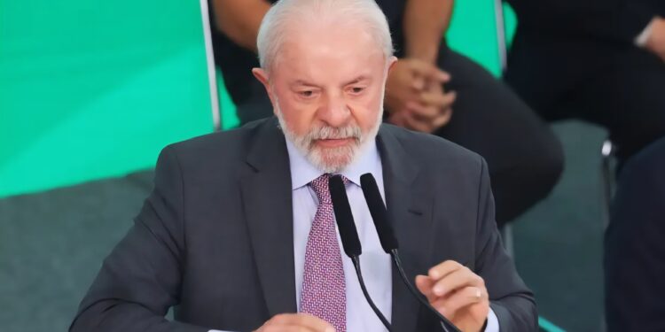Lula fala em quebrar a espinha dorsal do tráfico de drogas