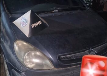PM apreende veículo com chassi adulterado em Itabirinha