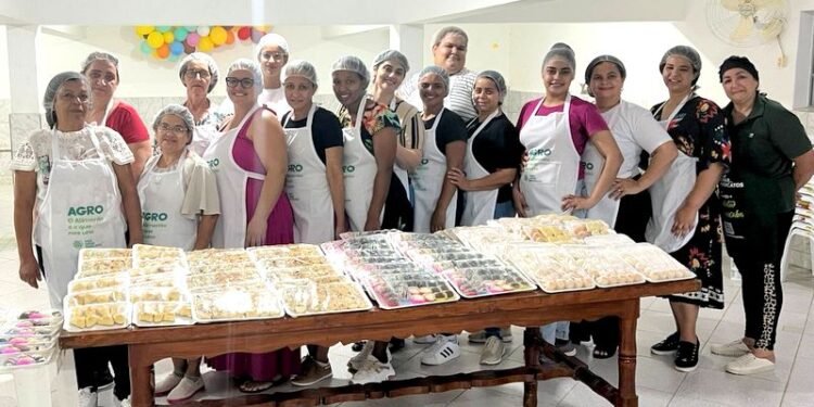 Curso gratuito de salgados e doces incentiva geração de renda em Barra de São Francisco