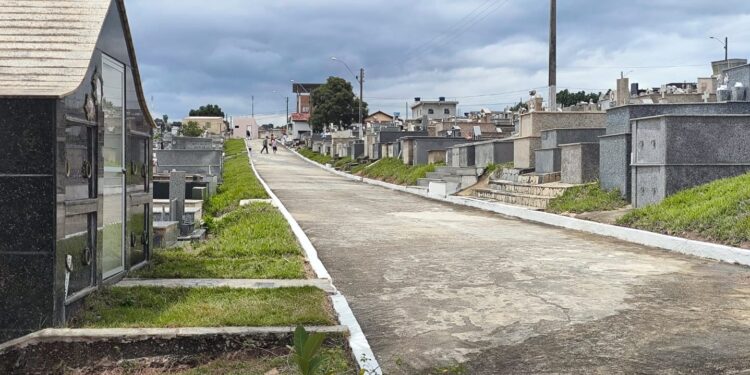 Cemitério Municipal está pronto para receber visitas no Finados