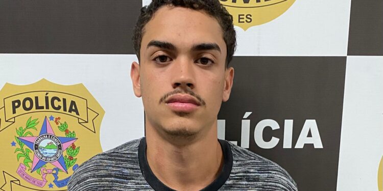 Preso em Vitória réu foragido por triplo homicídio em Novo Horizonte, na Serra Preso em Vitória réu foragido por triplo homicídio em Novo Horizonte, na Serra