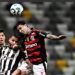 Palmeiras perde, Fla empata e decisão fica para o Maracanã