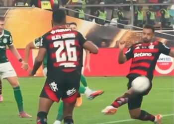 O “segundo gol” de Danilo no jogo do tetra do Flamengo