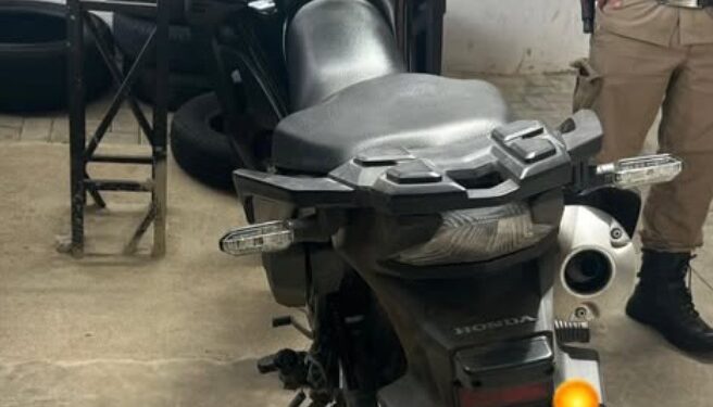 Motociclista é identificado e tem veículo apreendido após “dar grau” no Centro de Mantena