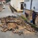 Prefeitura de Barra de São Francisco realiza reparos em rua do bairro Vila Landinha