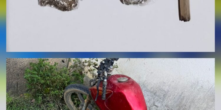 PM recupera moto roubada e apreende maconha durante ação em Águia Branca e Ecoporanga
