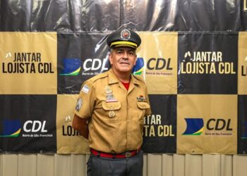Sepultamento de sargento do Corpo de Bombeiros é marcado por comoção e homenagens em Vila Velha
