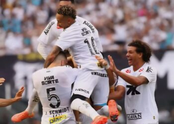 Fortaleza e Ceará caem para a Série B; Santos joga a Sul-Americana