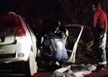 Acidente entre carro e caminhão mata motorista de 54 anos na ES-080, em São Domingos do Norte