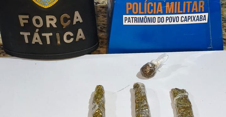 Força Tática apreende drogas durante patrulhamento na Vila Landinha, em Barra de São Francisco