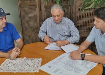 Barra de São Francisco: assinada ordem serviço para construção de novo Mercado Municipal