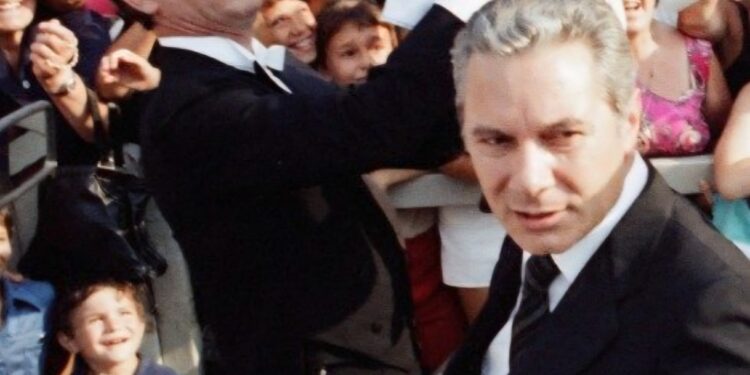 Vaticano dá adeus a assistente que estava ao lado de João Paulo II em atentado