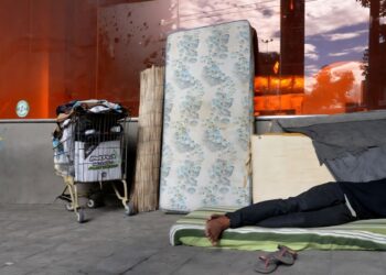 MG tem a terceira maior população de rua do Pais, sob gestão de Zema