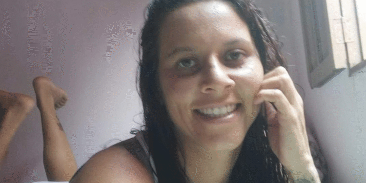 Homem é condenado a 23 anos de prisão por matar mulher a tiros em Barra de São Francisco Homem é condenado a 23 anos de prisão por matar mulher a tiros em Barra de São Francisco