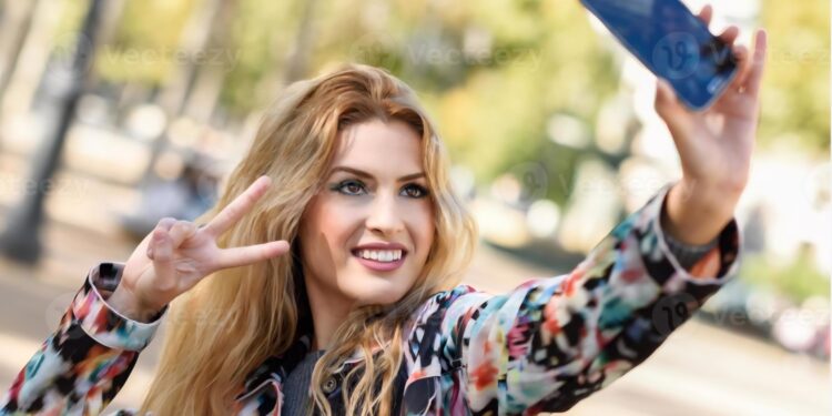 Cansada, paliativa e em crise de narrativa: a sociedade do excesso de positividade sob a lupa da filosofia