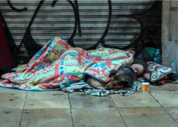 Não havia lugar, mas deveria… por Usiel Carneiro