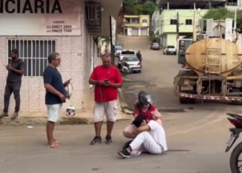 Motociclista fica ferido após colisão com caminhão-pipa em Barra de São Francisco