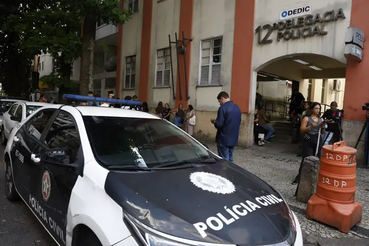 Rio de Janeiro (RJ), 03/03/2026 – A 12ª Delegacia Policial investiga casos de estupro coletivo de uma adolescente ocorrido em Copacabana. Foto: Fernando Frazão/Agência Brasil