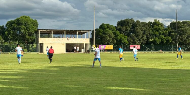Seleção de Barra de São Francisco joga por empate neste sábado (4) para avançar na Copa Sesport Seleção de Barra de São Francisco joga por empate neste sábado (4) para avançar na Copa Sesport