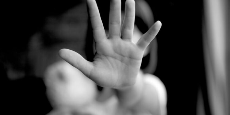 Criança de 2 anos dá entrada em hospital de São Mateus com suspeita de violência sexual