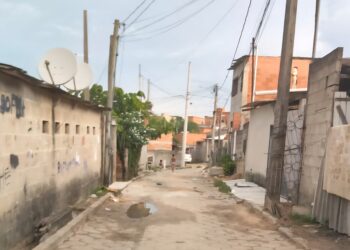 Facções infernizam a vida de brasileiros e ocupam a bala Sul da Bahia e Norte do ES; veja video