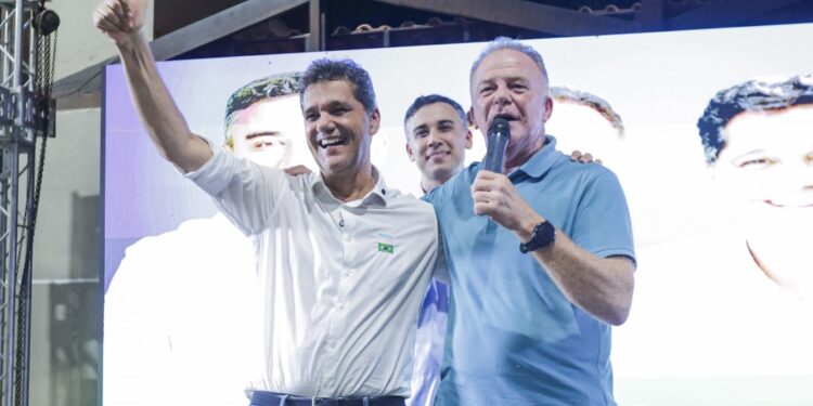 Pesquisa da Quest mostra liderança de Casagrande e Ricardo no ES Pesquisa da Quest mostra liderança de Casagrande e Ricardo no ES