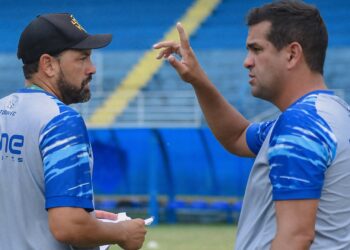 Vitória tem vantagem do empate com o Forte para disputar semifinais