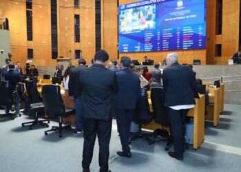 Janela aberta: deputados têm 30 dias para trocar de partido sem perder mandato