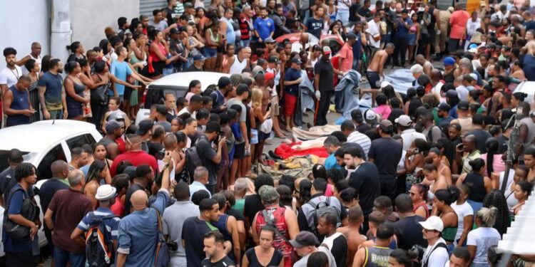 Mais dez policiais são denunciados por crimes na Operação Contenção