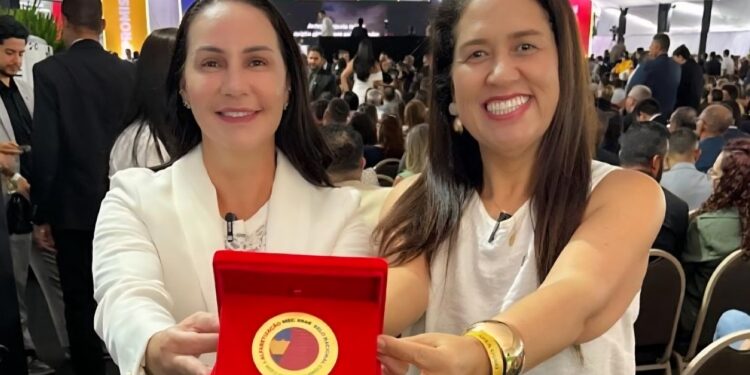 Cariacica recebe Selo Ouro de Alfabetização de crianças pelo segundo ano consecutivo Cariacica recebe Selo Ouro de Alfabetização de crianças pelo segundo ano consecutivo