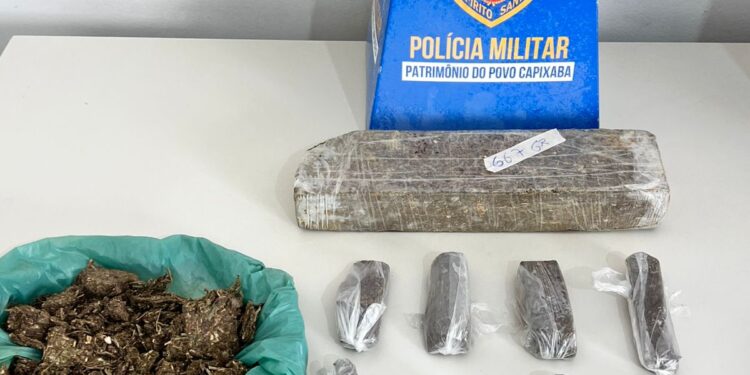 PM apreende drogas no bairro Estrela, em Barra de São Francisco