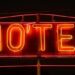 Jovem é baleado e busca refúgio em motel para escapar de atiradores em Nova Venécia