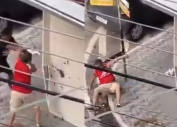 VÍDEO: homem em situação de rua joga sacola com fezes em pedestre durante discussão, em Cariacica