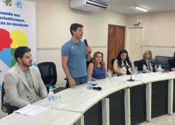 Abril Azul começa com momento de conscientização sobre o autismo em Barra de São Francisco