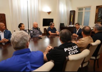 Ricardo inicia Governo com foco em saúde, segurança e educação