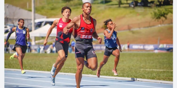 Erik Cardoso supera recorde nos 100 m, mas não tem marca homologada
