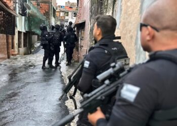 Operação contra crime organizado prende 77 na Bahia, outros seis Estados e até na Bolívia