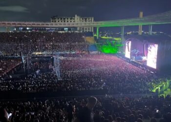 Cariacica vira capital do rock com 35 mil pessoas no Kleber Andrade no show da Guns