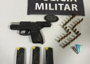 Polícia apreende drogas e arma de fogo em bar no bairro Bom Sucesso, em São Mateus