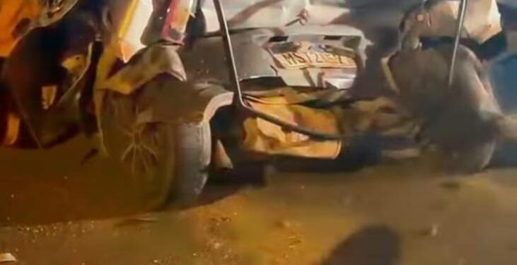 Acidente grave deixa feridos presos às ferragens na Rodovia Othovarino Duarte Santos, em São Mateus