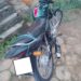 Polícia recupera moto furtada e identifica adulteração durante operação em Ecoporanga
