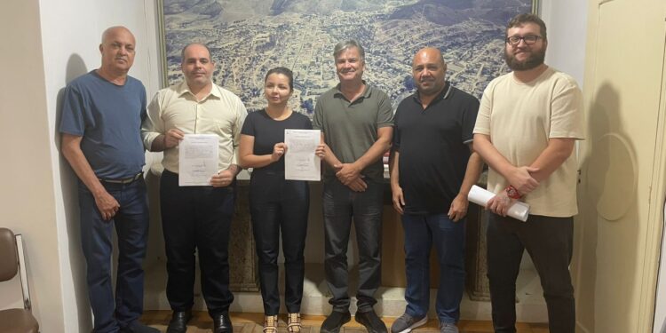 Prefeitura de Barra de São Francisco dá posse a novos procuradores