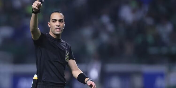 Davi Lacerda (ES) apita Flamengo x Palmeiras, sábado, no Maracanã Davi Lacerda (ES) apita Flamengo x Palmeiras, sábado, no Maracanã