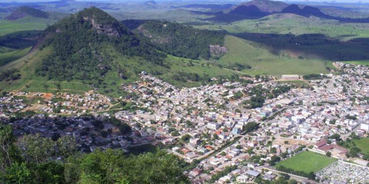 Pedestre morre após ser atropelado por motocicleta na ES-320, em Ecoporanga